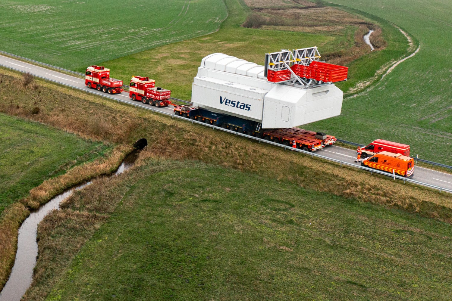 Nuevos gigantes en la carretera. - Página 2 Vestas_V236_transport-af-nacelle_1500x1000150dpi